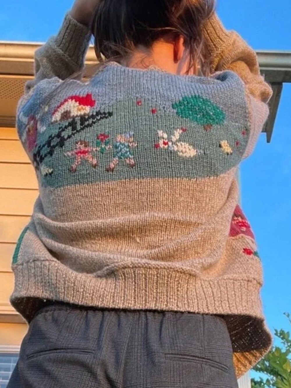 Vintage Allen Solly Storybook Countryside Grandma Sweater - Picture 3 of 7